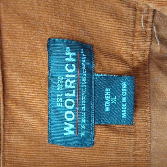 Woolrich button up - Picture 2 of 2
